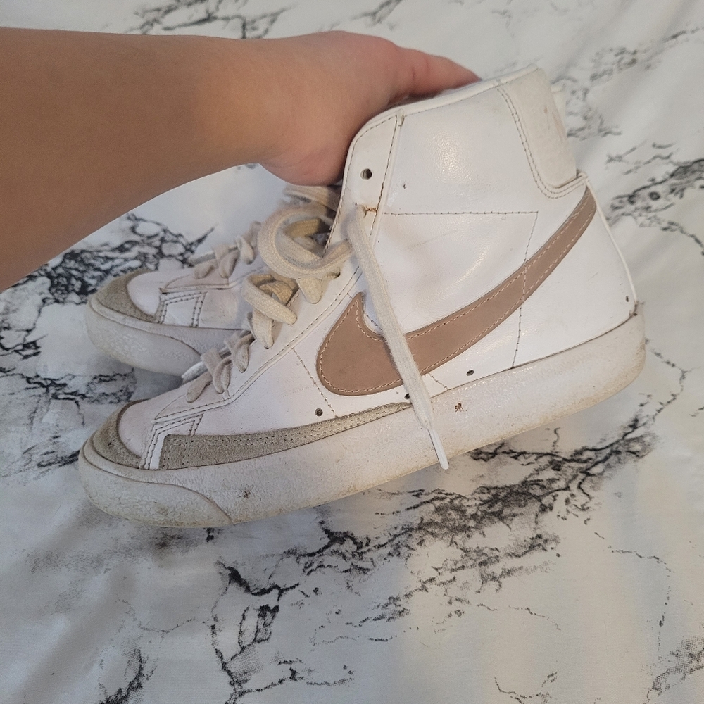 Nike White and Tan High-Top Blazers